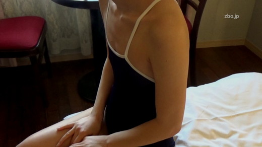 **** swimsuit suits small breasts and slender after all [Amateur Cosplay Personal Photo Session]